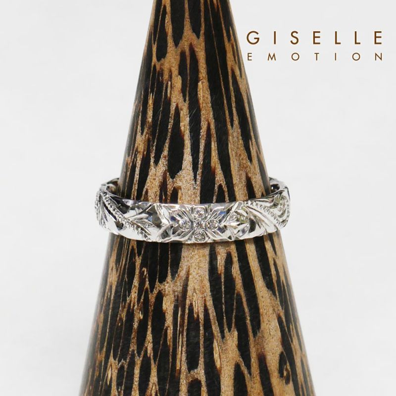 結婚指輪　ハワイアンジュエリー　ペアリング『4mm 5mm１０金ＷＧ ダイヤモンドリング』深堀りのアップ画像